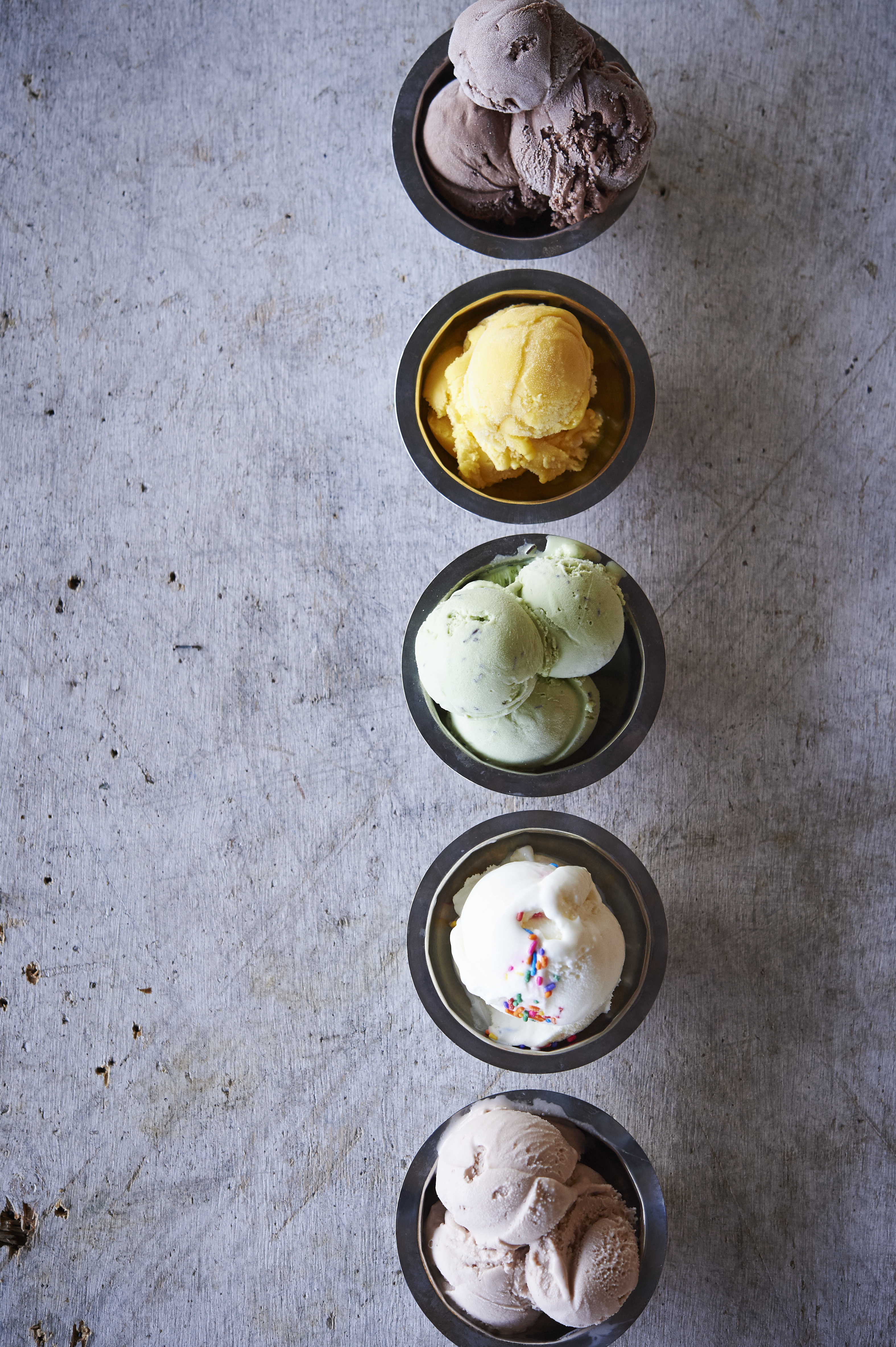 bowls of gelato